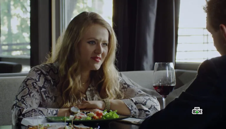 Момент из 20 серии 4 сезона